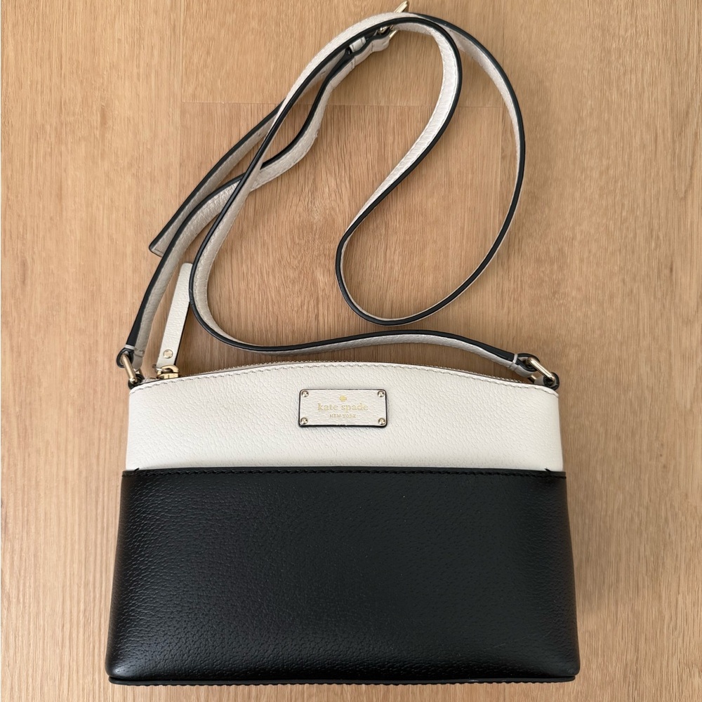 Kate Spade Black and White Crossbody Bag
